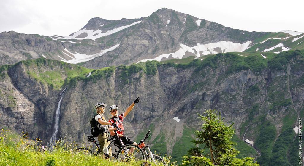 Hornblick Fewo- Ab Mai Freie Fahrt Mit Bergbahnen Oberstdorf Eksteriør bilde
